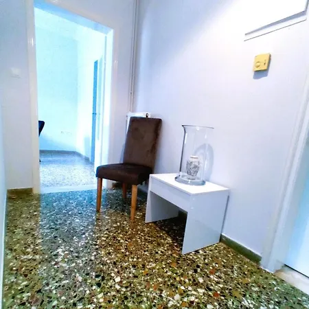Stamatias Home, Fully Equipped 5 Minutes From The Sea 別荘